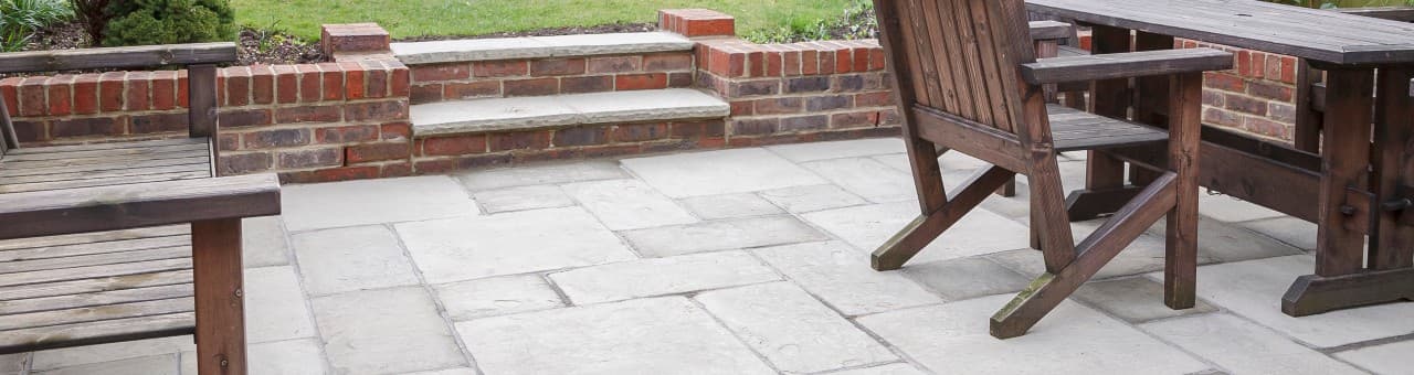 Can you lay natural sandstone paving in winter?