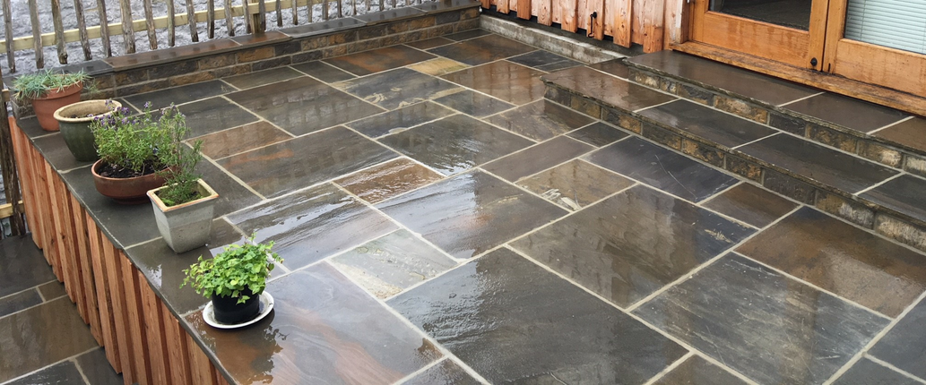 Self-Faced Yorkstone (575mm x Random Lengths x 15-30mm Thickness)
